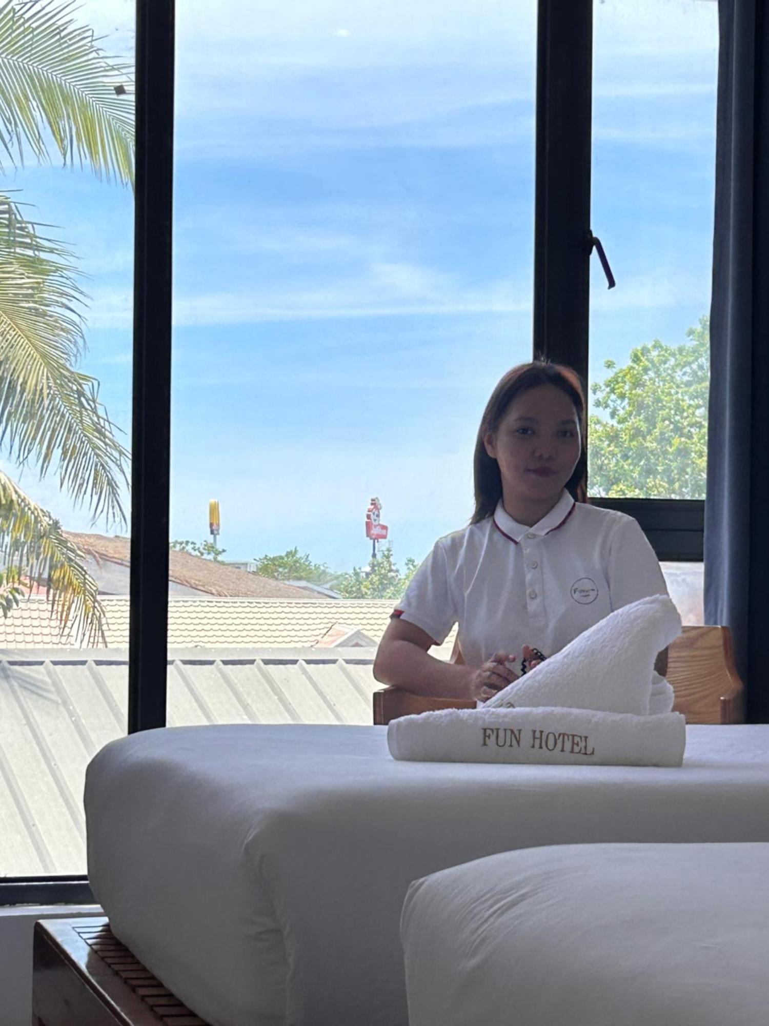 Fun Hotel Panglao Exteriör bild