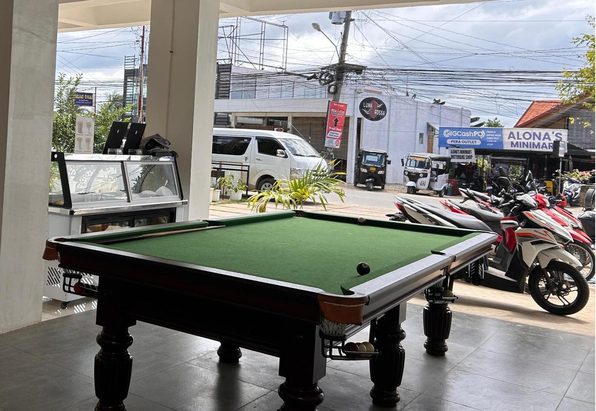Fun Hotel Panglao Exteriör bild